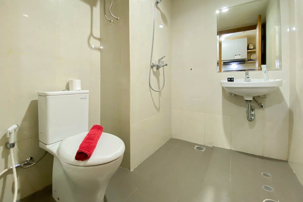 Homey and Well Furnished Studio LRT City Jatibening Apartment Studio 11