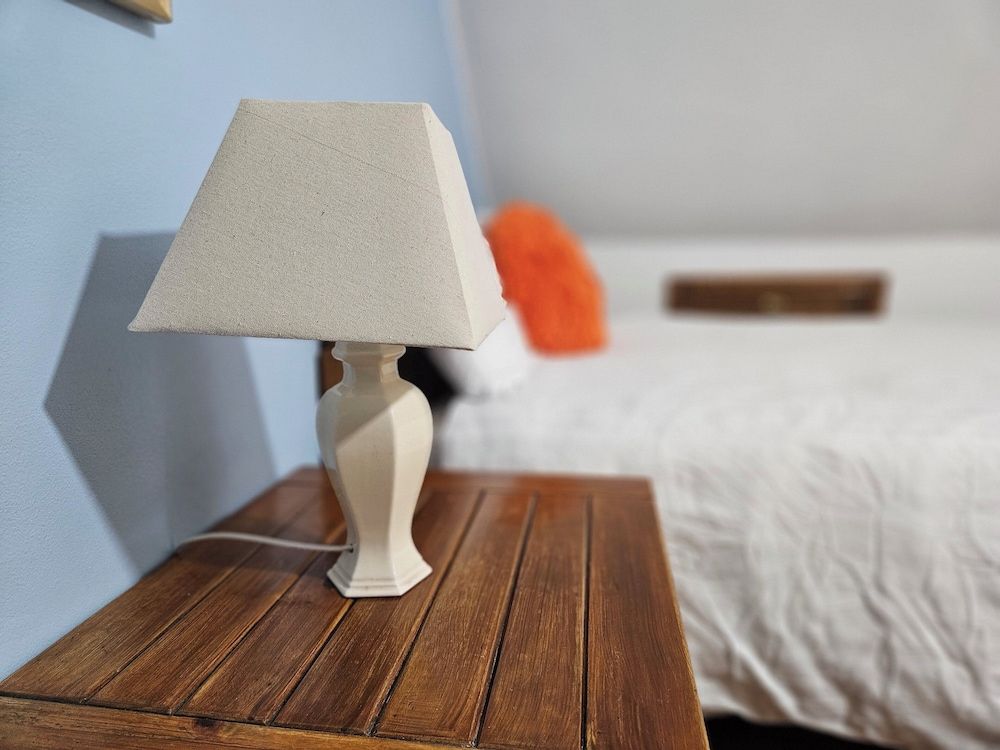 SnoozeDen Wellesley – Near to Slough Station Deluxe Double Room, 1 Double Bed 2