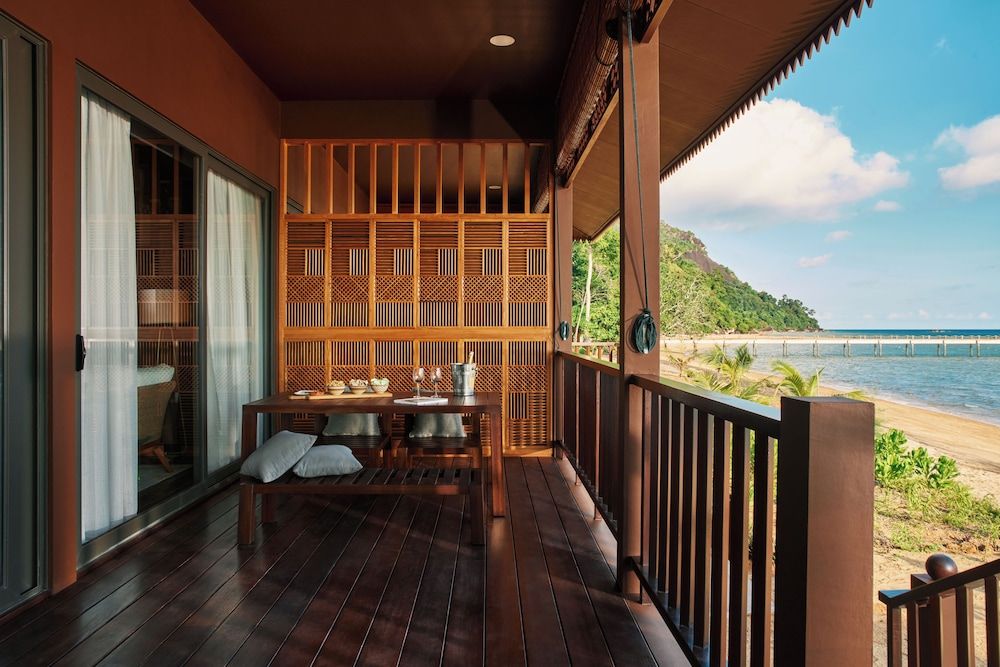 The Boathouse Pulau Tioman Beachhouse Suite 2