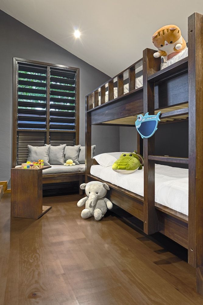 The Boathouse Pulau Tioman Beachfront Family Bungalow 2