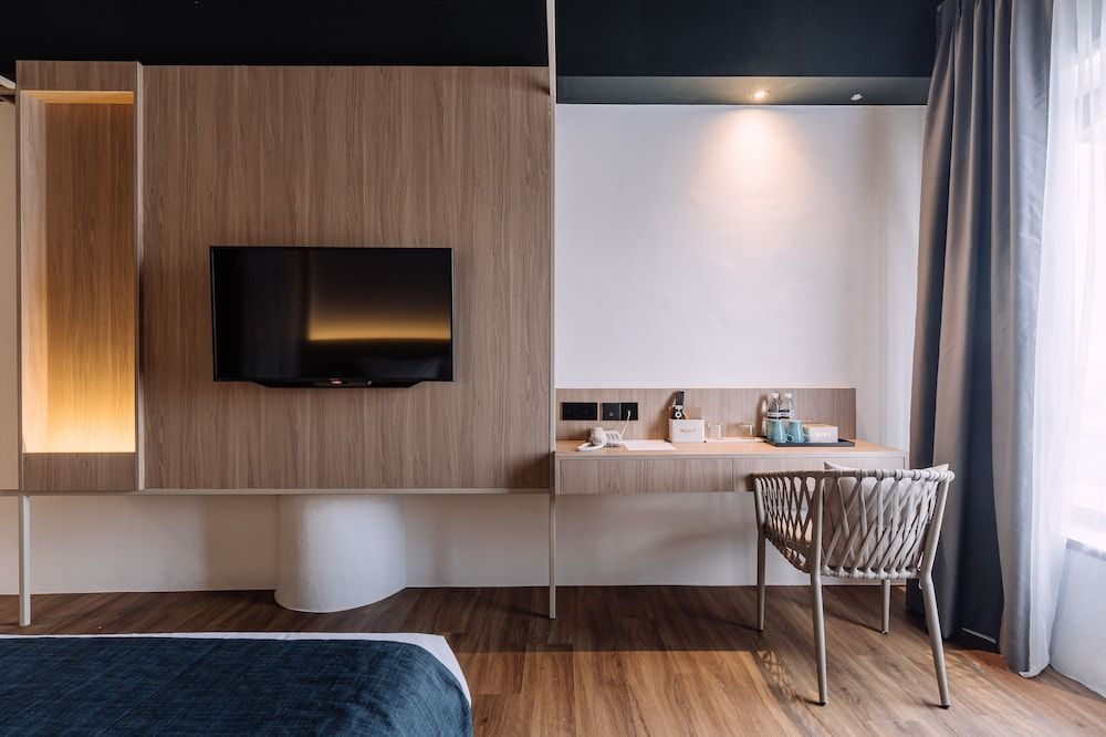 Impiana by Roxy Hotel Deluxe Double Room, 1 Queen Bed 4