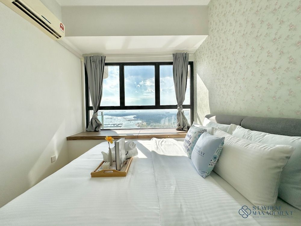 Country Garden Danga Bay By Stayrene Comfort Apartment, Sea View 5