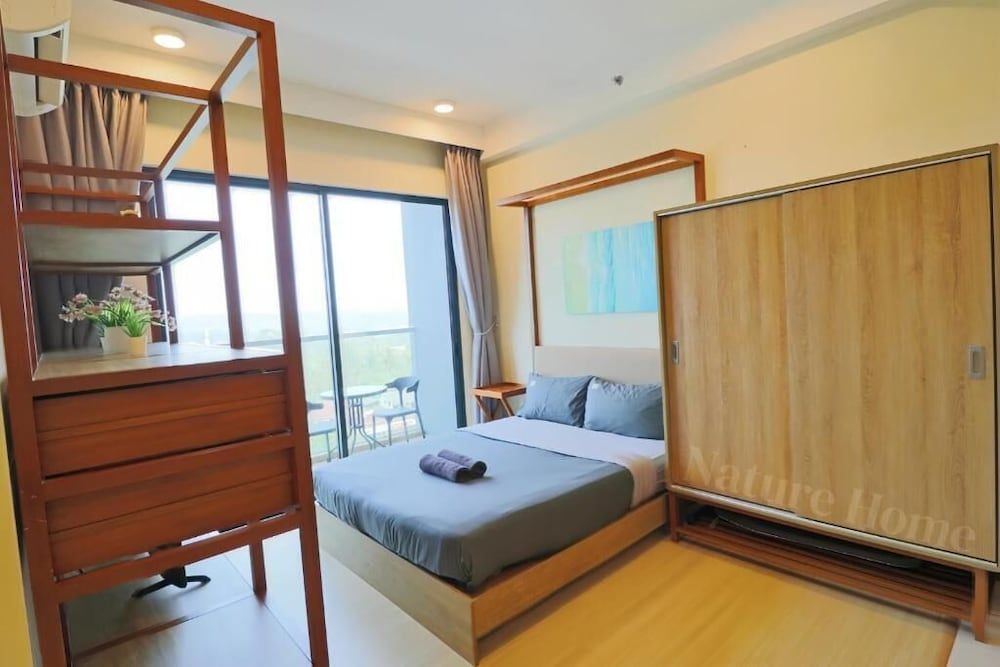 Family Studio, 1 Bedroom, Non Smoking, Mountain View