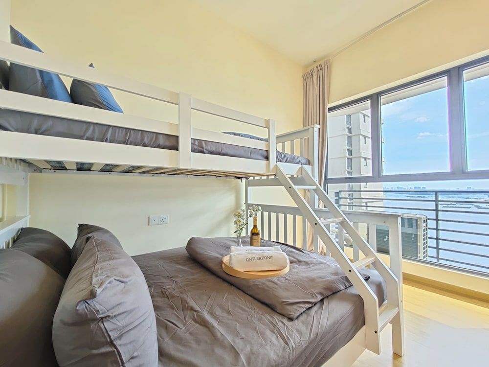 Exclusive Apartment, Sea View
