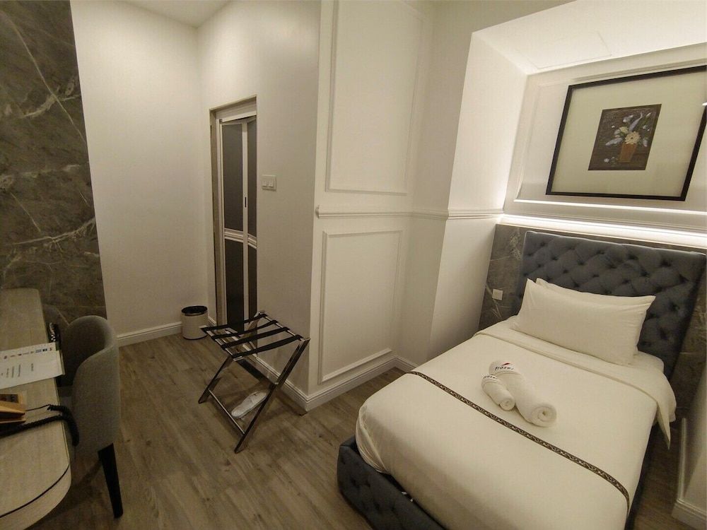 Frazel Heritage Hotel Executive Suite, City View 4