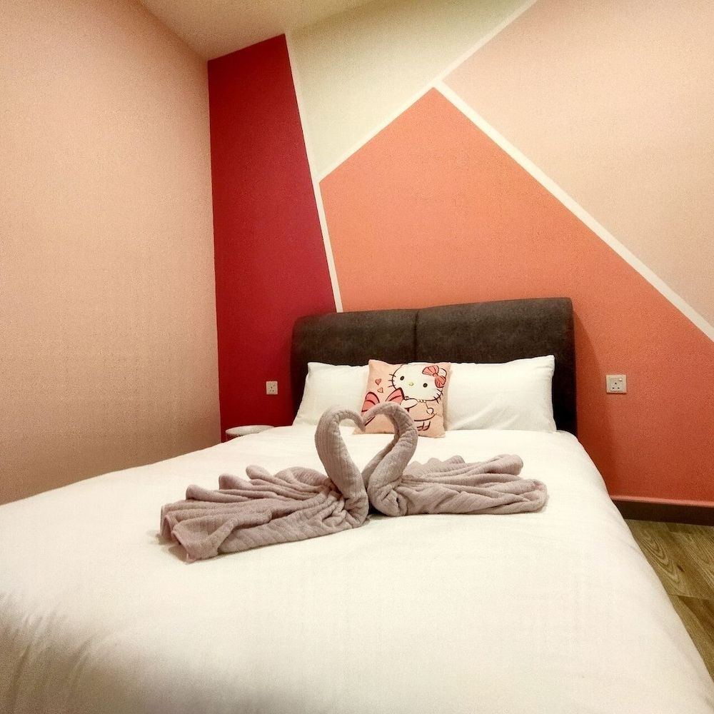 PoP Kitty Octagon Ipoh Homestay