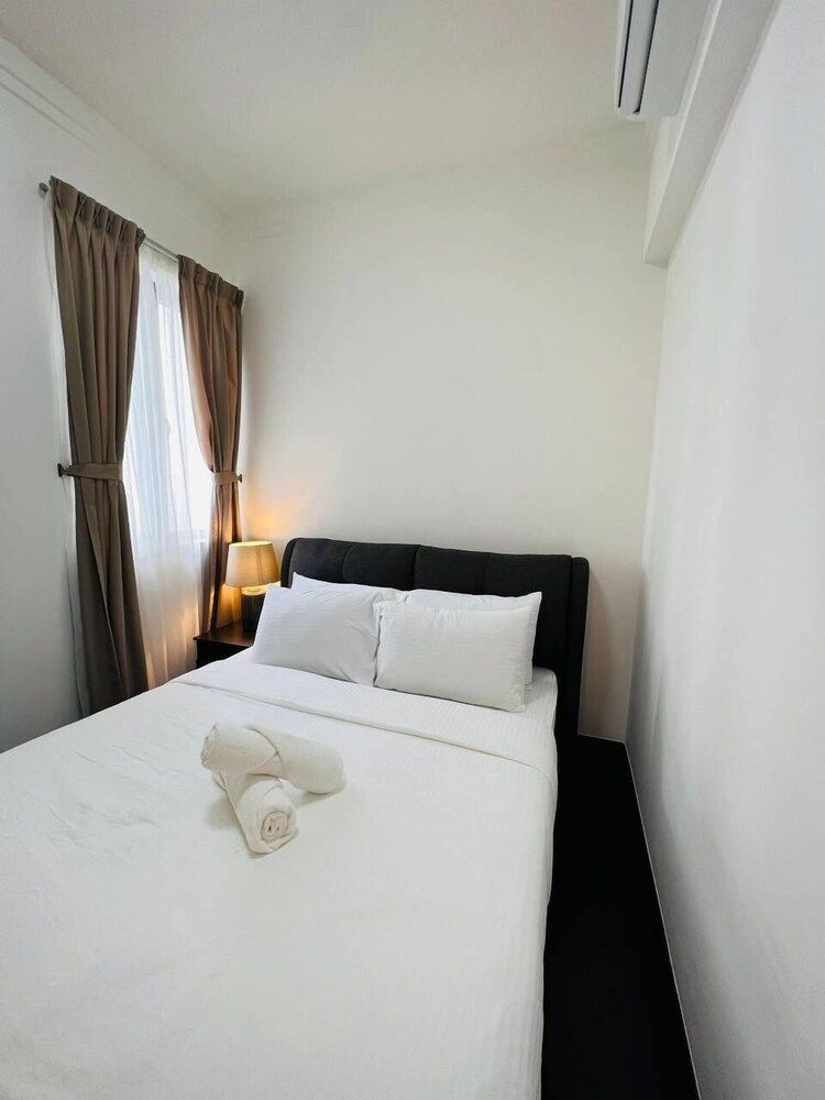 Signature Twin Room