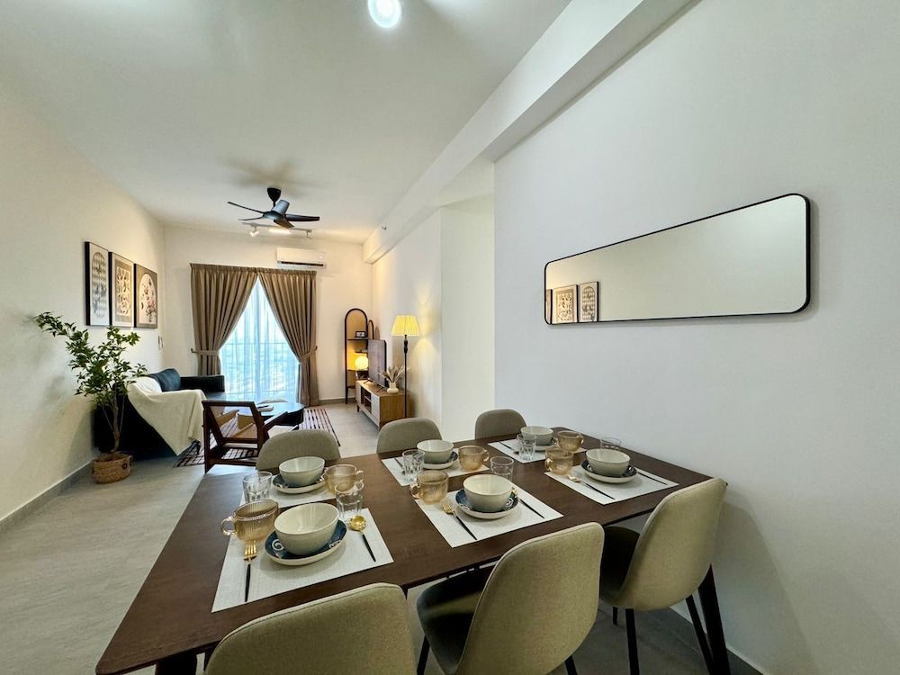 Sunsuria Forum MOKA Comfort Apartment, 4 Bedrooms 11