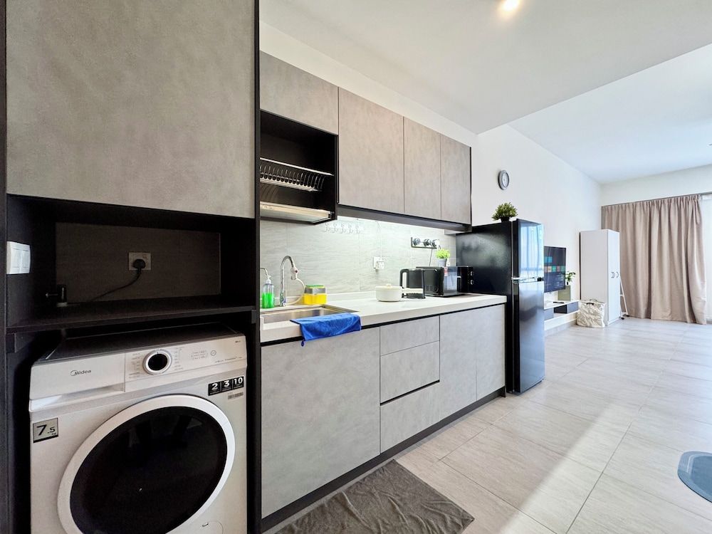 Sunsuria Forum MOKA Basic Studio 96