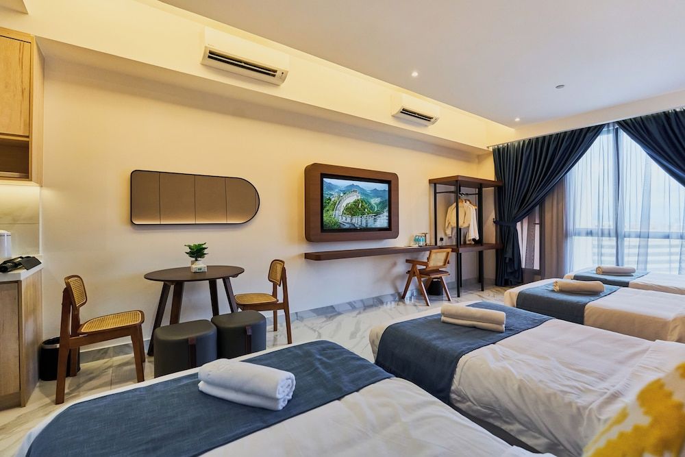 Executive Quadruple Room, Non Smoking, Kitchenette
