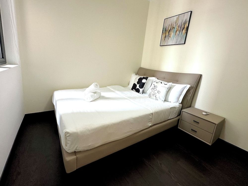 Superior Condo, 3 Bedrooms, Balcony, City View