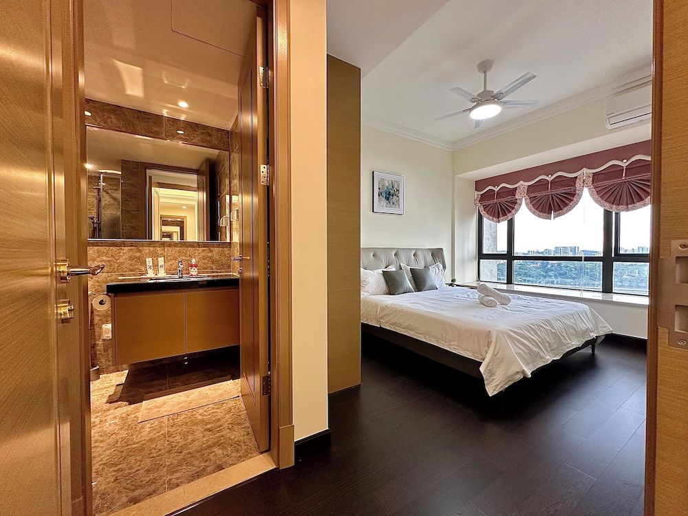 Superior Condo, 2 Bedrooms, Balcony, Sea View