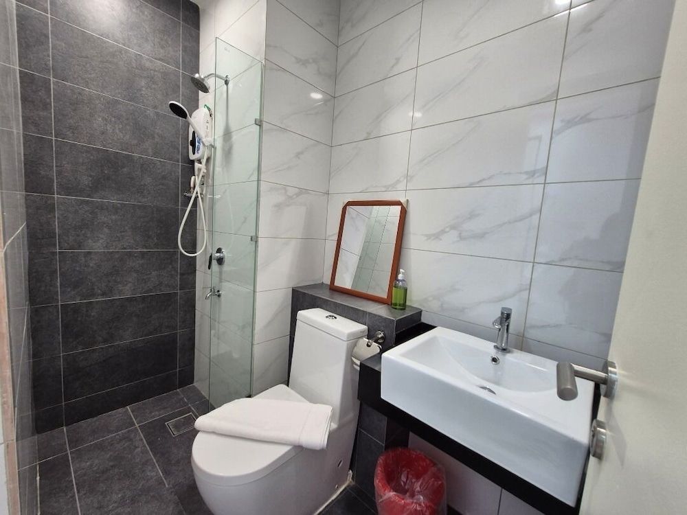 Sutra Bay Apartment, City View 5