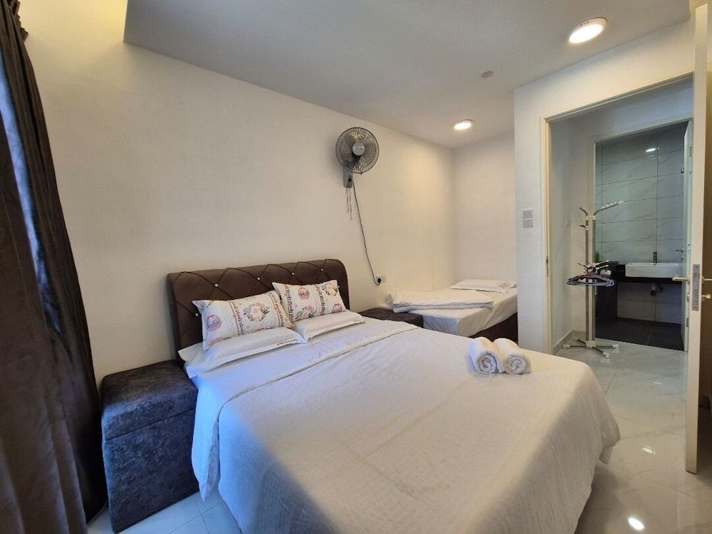 Sutra Bay Apartment, City View 4