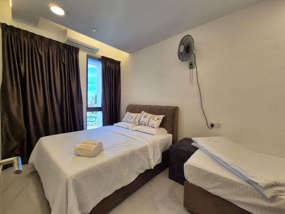 Sutra Bay Apartment, City View 3