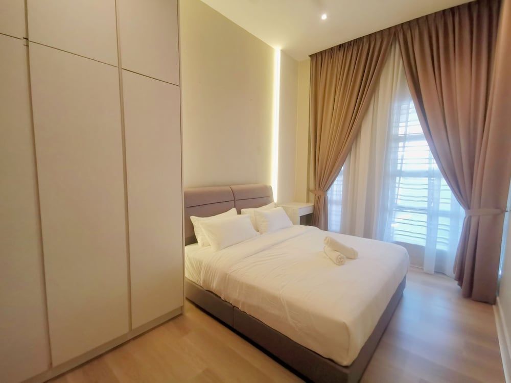 Setia Alam 58 by Manhattan Group House, 3 Bedrooms 2