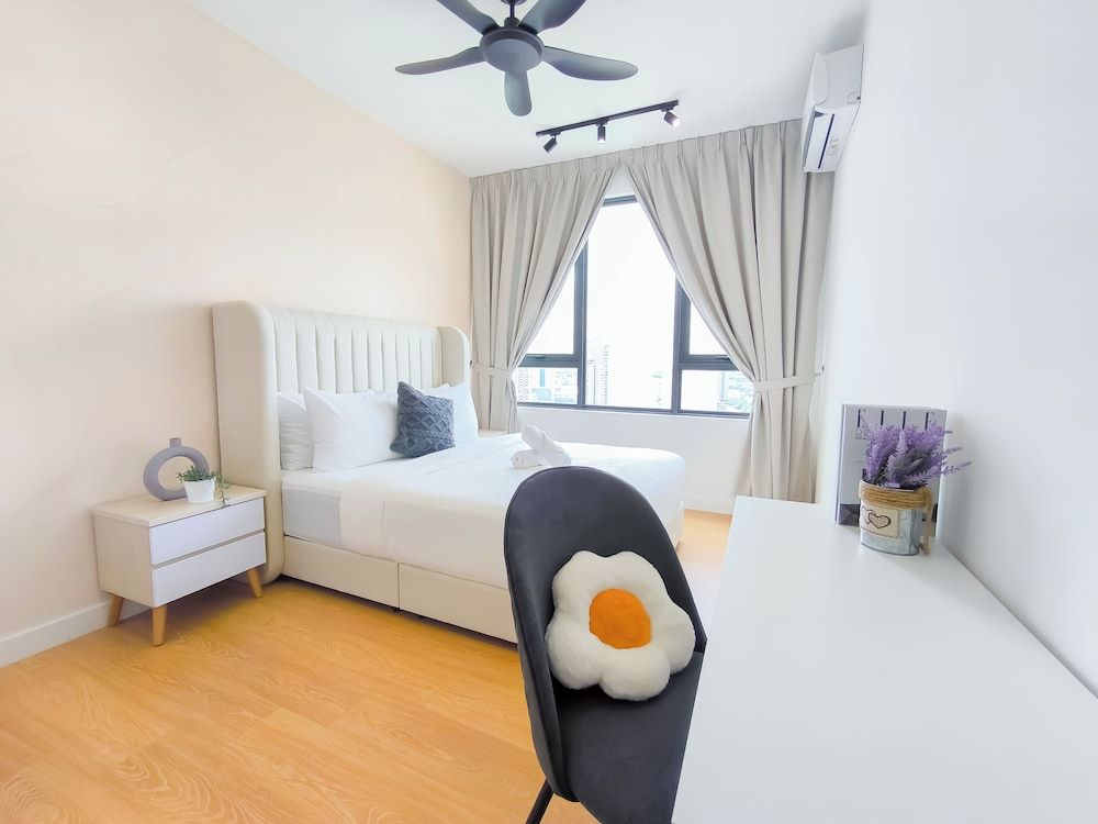 Edumetro by Manhattan Group Deluxe Apartment, 2 Bedrooms 10