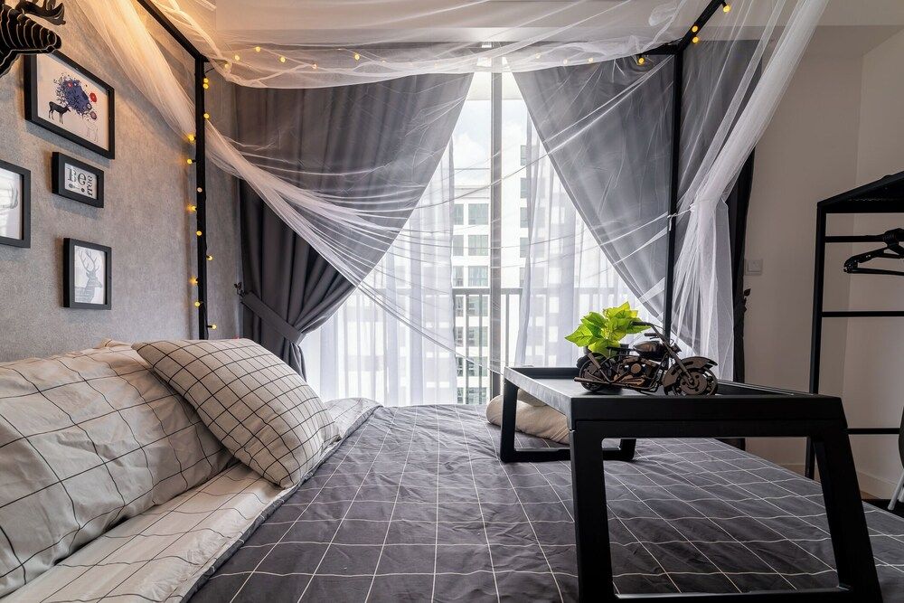 Edumetro by Manhattan Group Family Apartment, 3 Bedrooms 3