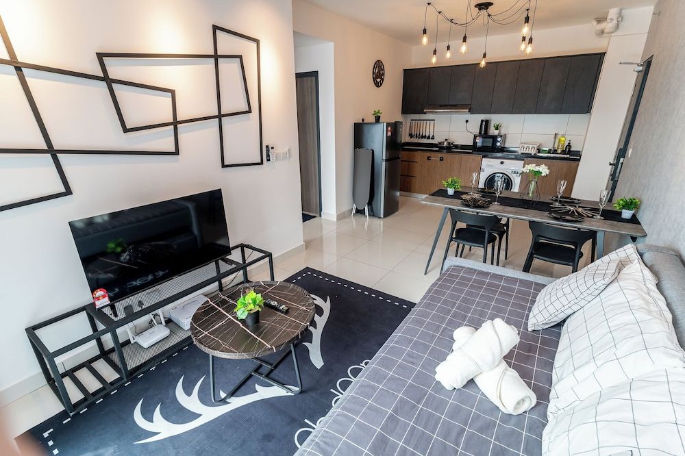 Edumetro by Manhattan Group Superior Apartment, 3 Bedrooms 14