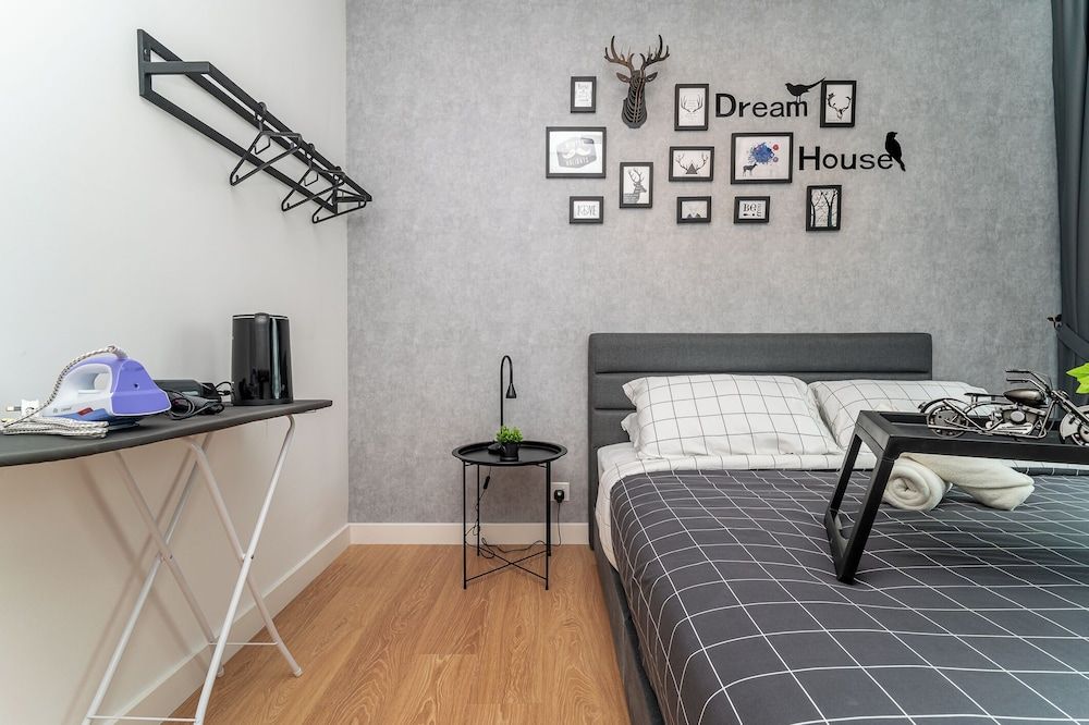 Edumetro by Manhattan Group Superior Apartment, 3 Bedrooms 12