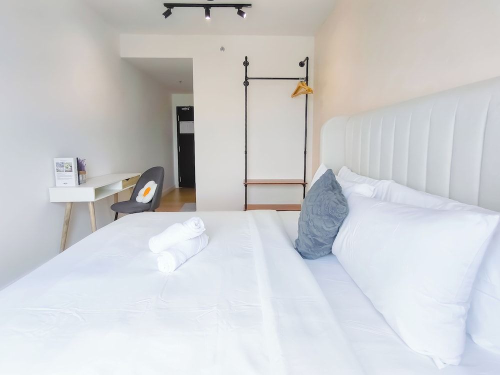 Edumetro by Manhattan Group Deluxe Apartment, 2 Bedrooms 12