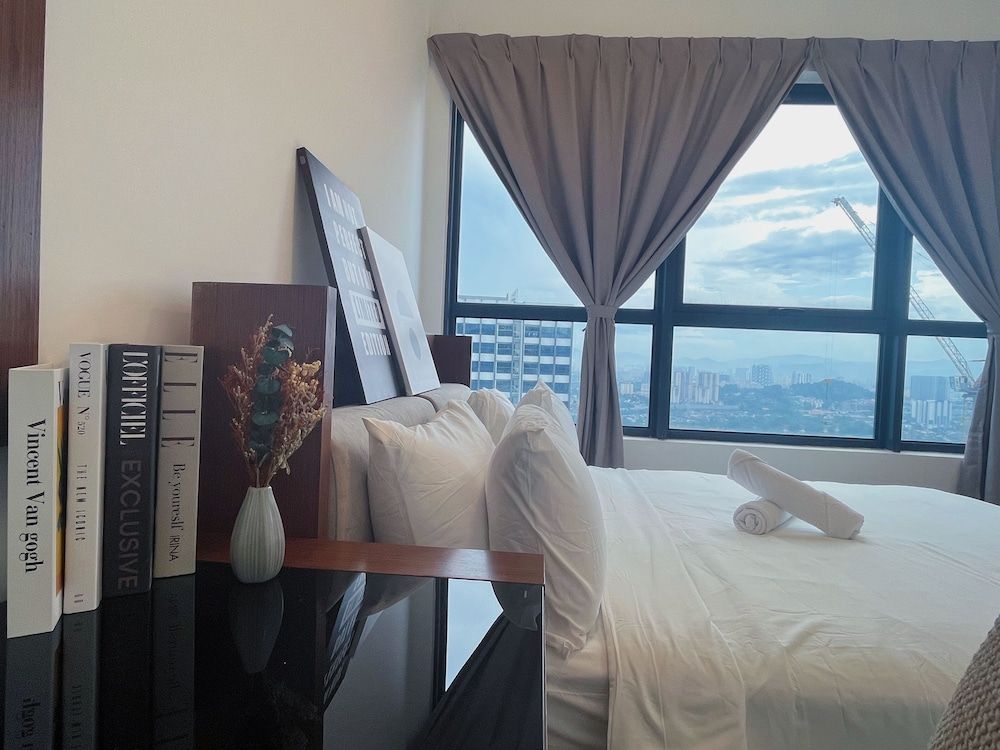 Arte Plus by Manhattan Group Apartment, 2 Bedrooms 13