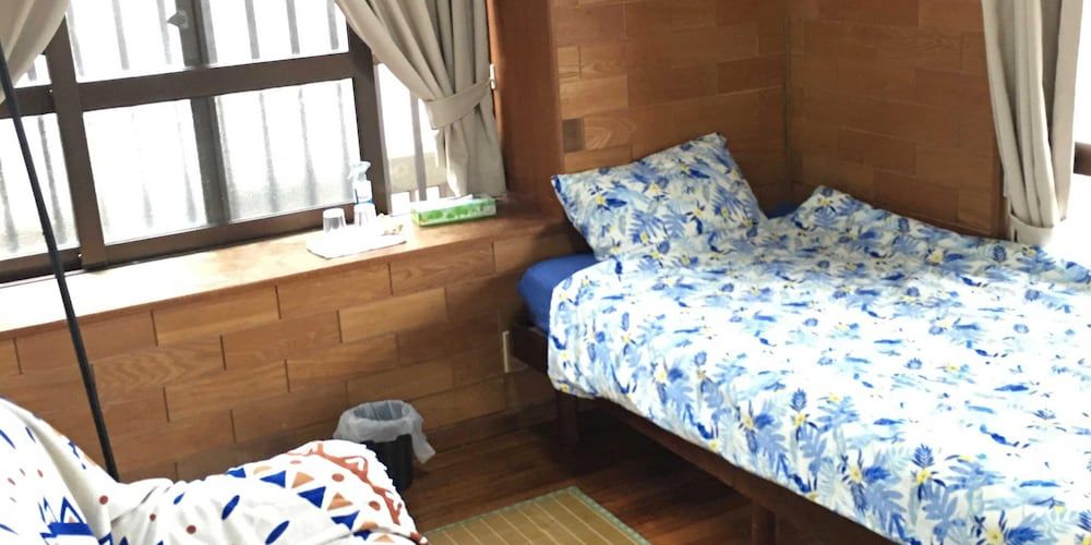 Single Room, Non Smoking, Shared Bathroom