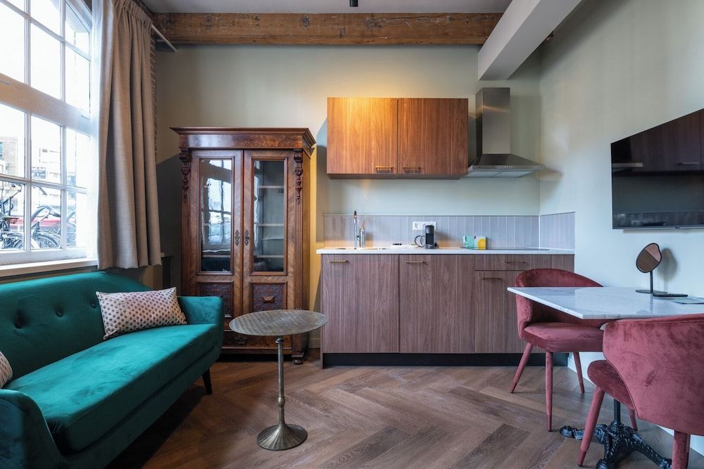 Grapèlli Boutique Hotel City Studio Suite 9