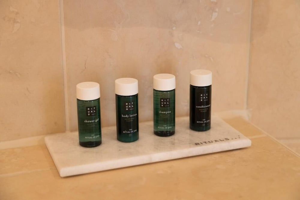 Hotel & Restaurant Infinity Deluxe Room 2