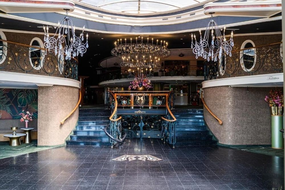 Hotel & Restaurant Infinity