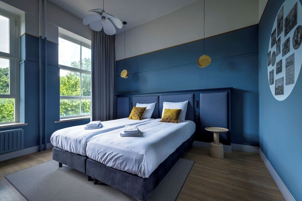 SEPHS Hotel
