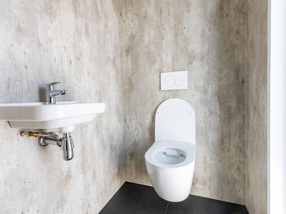 Chalet by Pond With Sauna Chalet 9