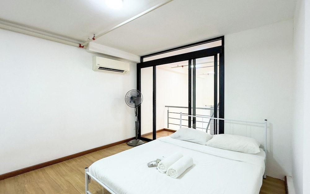 Basic Loft, City View