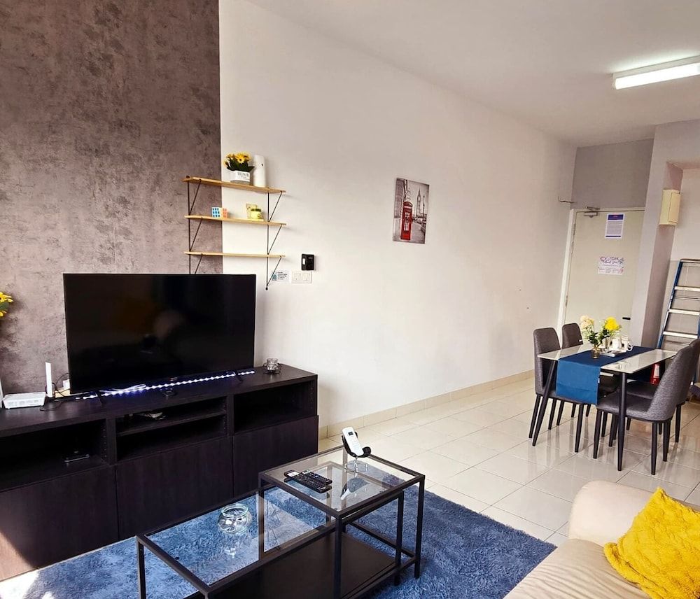 Comfy Alanis Sepang KLIA Airport 1R1B Comfort Condo, City View 5