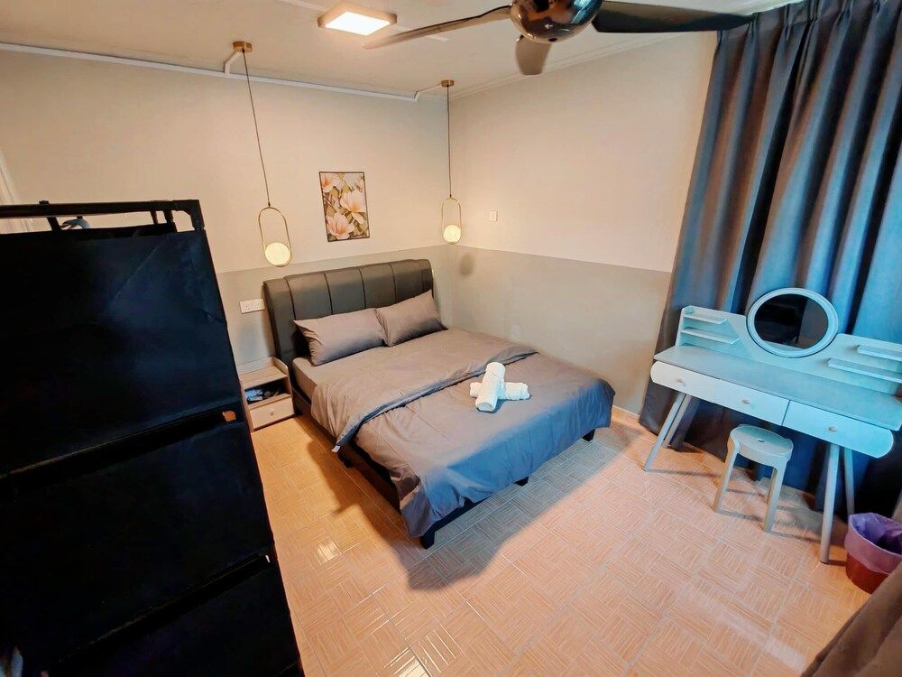 Comfy Tok Sira Home Kuantan 5 BR Family Bungalow 41