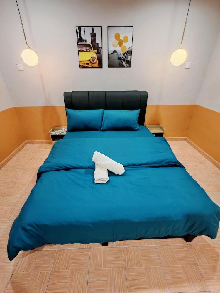 Comfy Tok Sira Home Kuantan 5 BR Family Bungalow 6