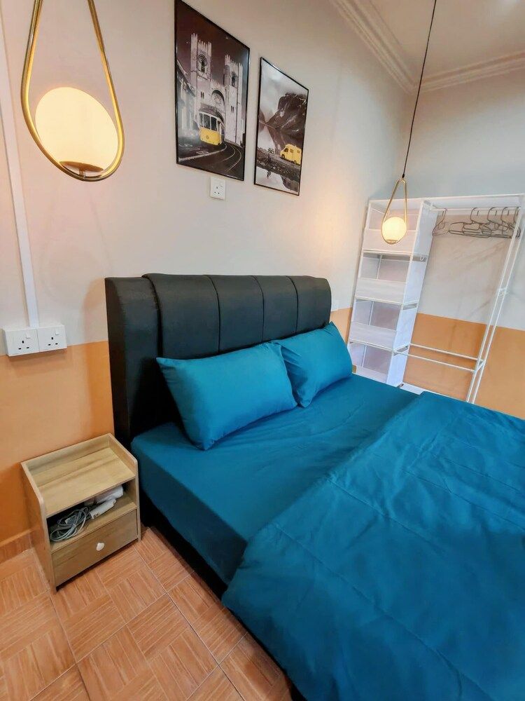 Comfy Tok Sira Home Kuantan 5 BR Family Bungalow 5