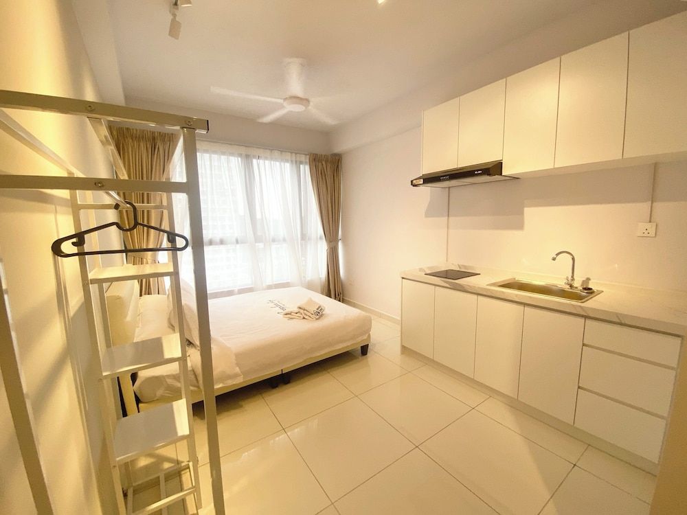 Gaia Residences by Sleepy Bear Deluxe Apartment, 3 Bedrooms 20