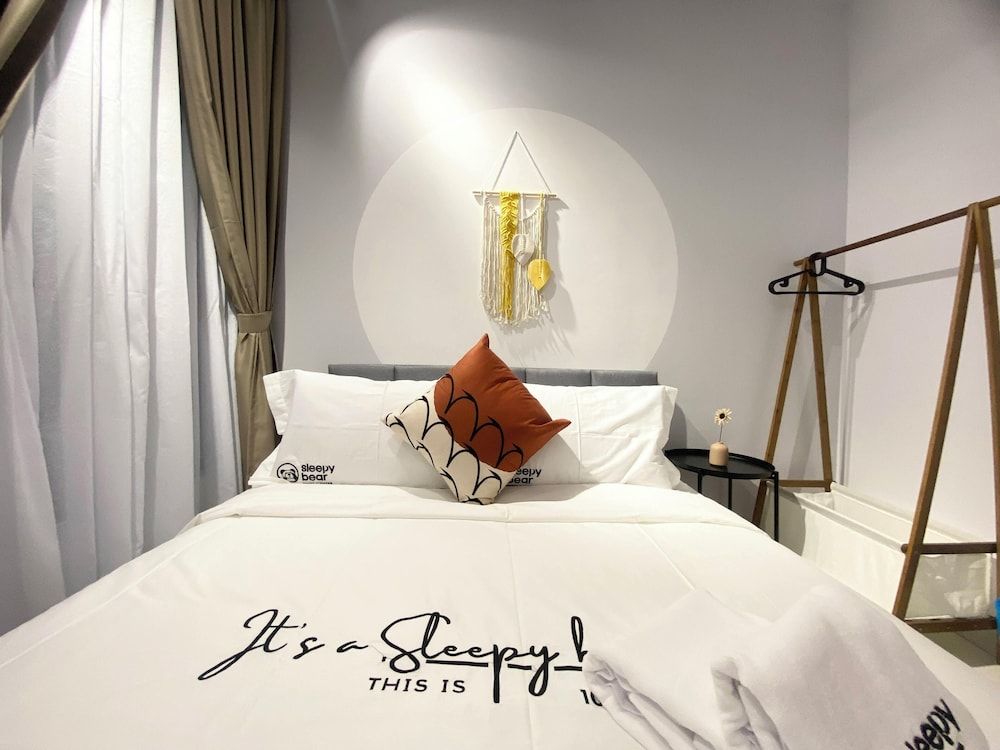 Gaia Residences by Sleepy Bear Comfort Apartment