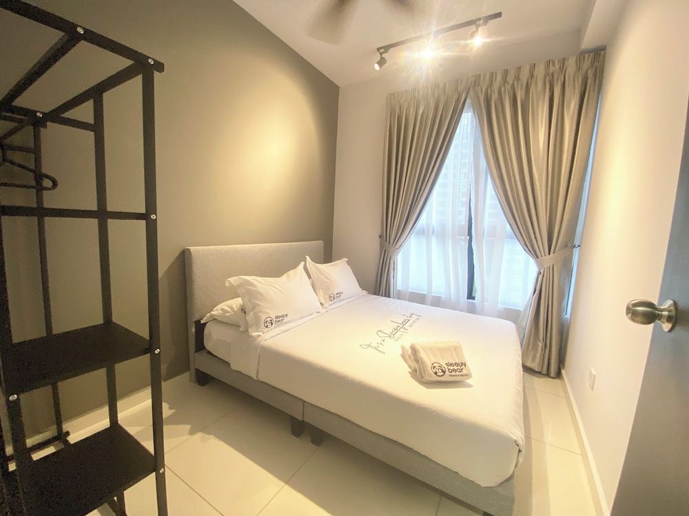 Gaia Residences by Sleepy Bear Deluxe Apartment, 3 Bedrooms 11
