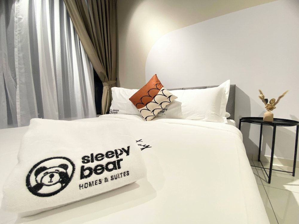 Gaia Residences by Sleepy Bear Comfort Apartment 3