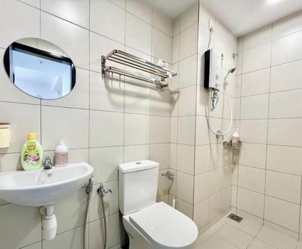 Gaia Residences by Sleepy Bear Premium Apartment, 1 Bedroom 5