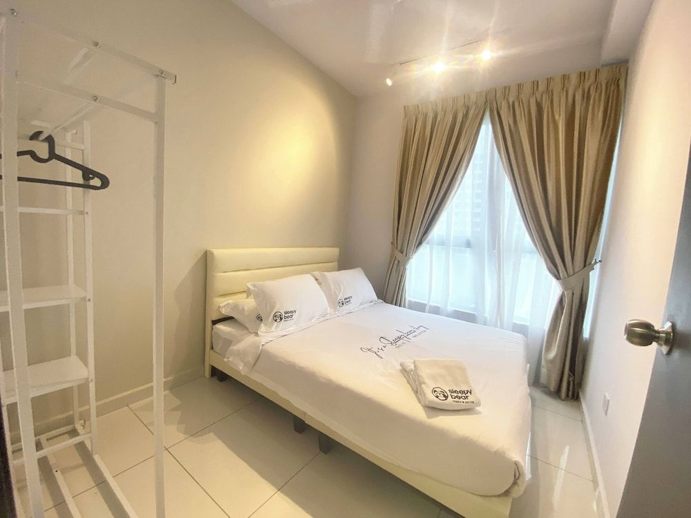 Gaia Residences by Sleepy Bear Deluxe Apartment, 3 Bedrooms 17