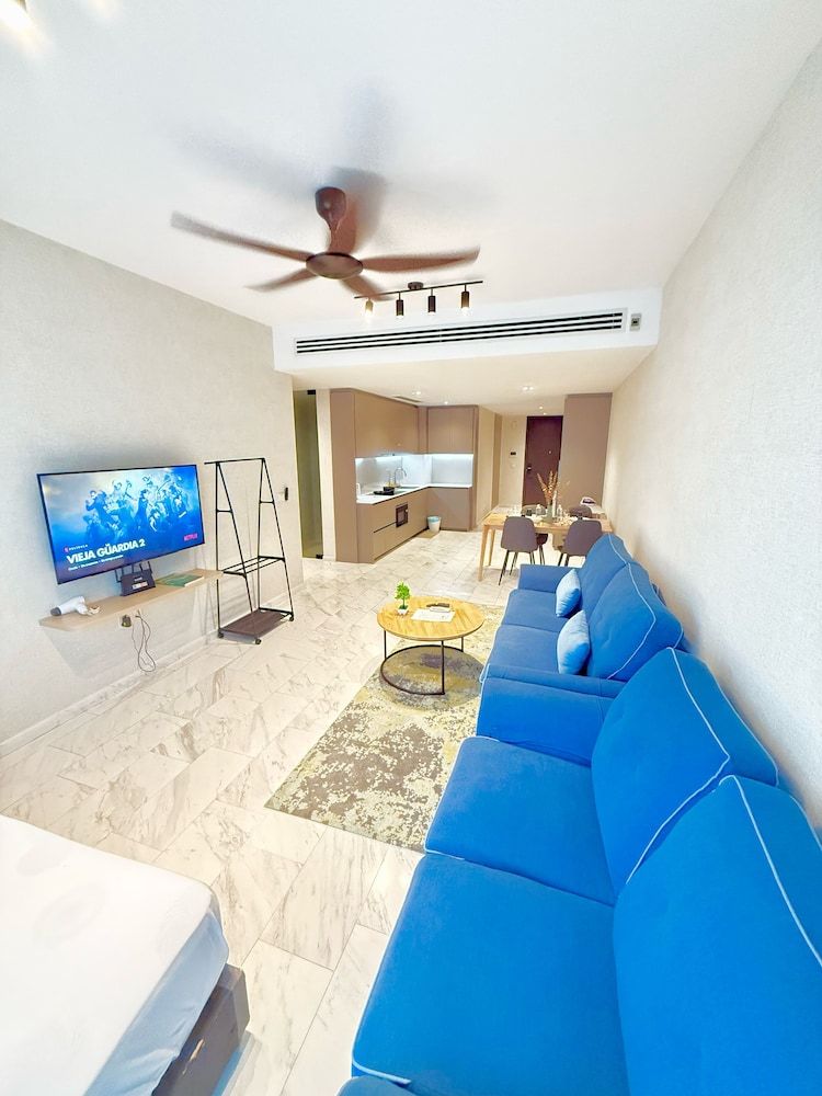 Superior Apartment, City View
