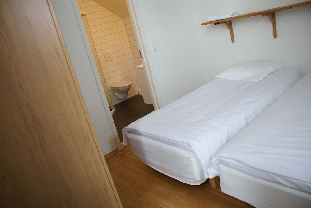 Apartment Alcove, 1 Twin, 3 Bedroom, Balcony/Patio