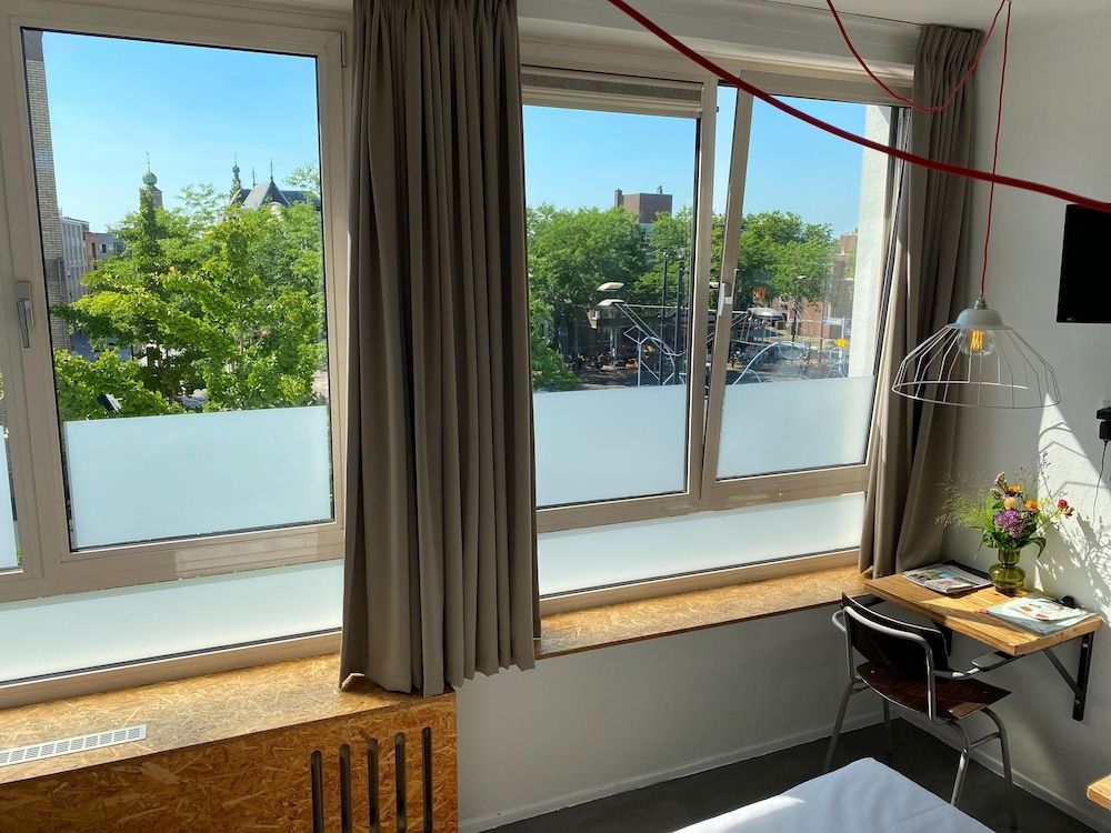 Hotel Credible Double Room, City View 12