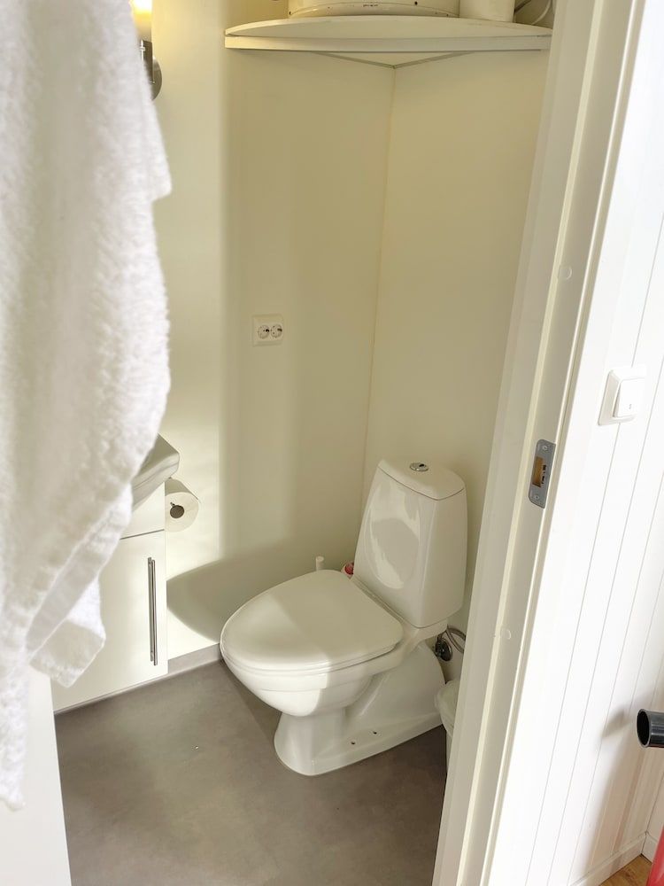 Basic Cabin, 2 Twin Beds