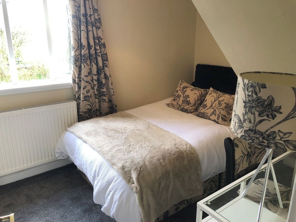 Lanehead Old School Single Room 2