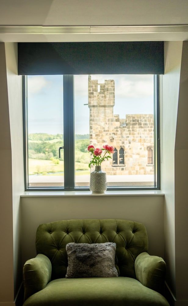 Bailiffgate Hotel Suite, Terrace 9