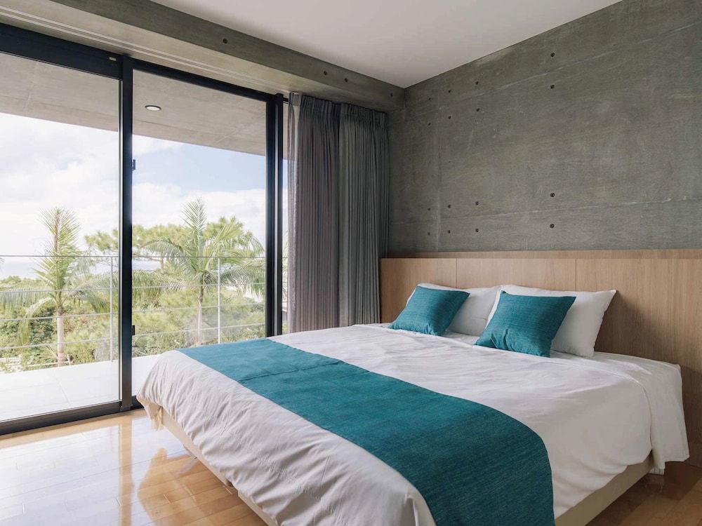 Deluxe Condo